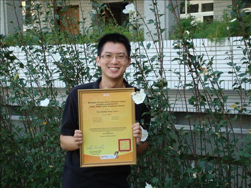 指導教師：周向南老師